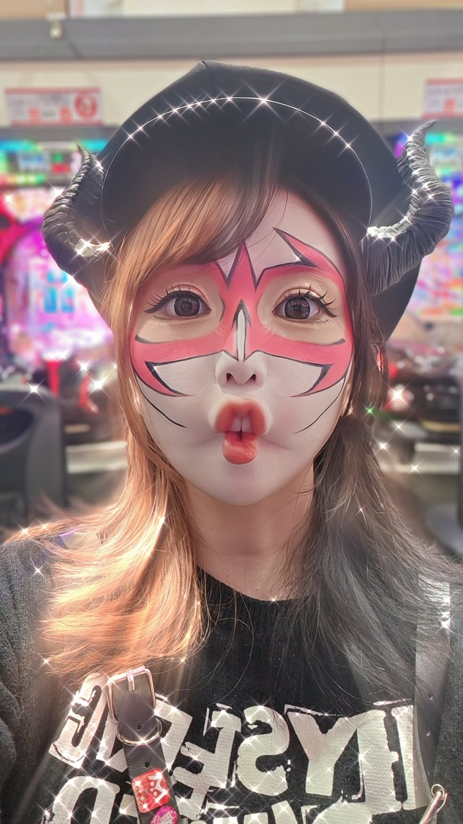 ペロリナTシャツ