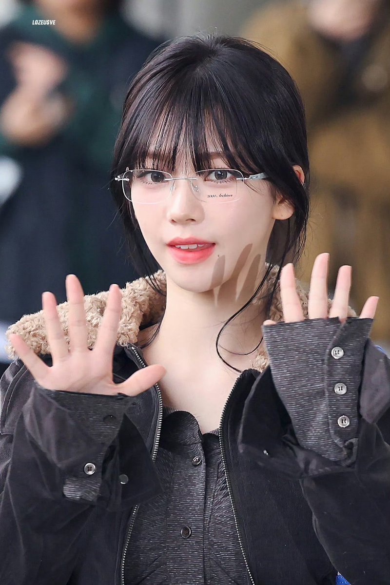 ๐๐ฒ๐ฅ๐ ๐๐ฏ๐๐ญ๐ญ๐ ๐๐๐จ๐ง๐ tweet media