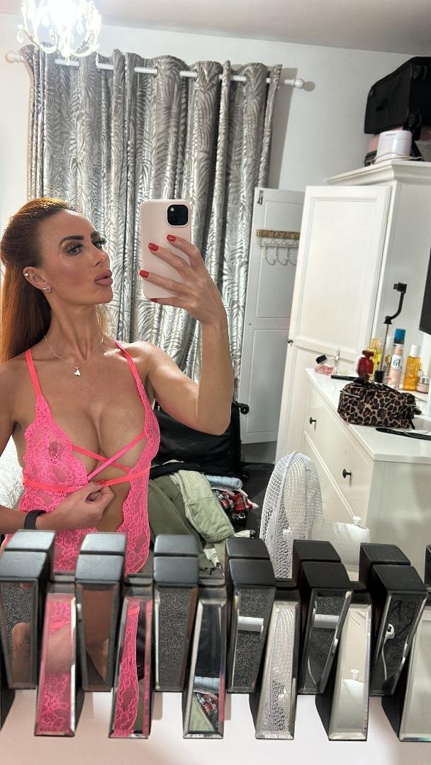 Lilymay218968's tweet photo. Every horny guy who retweet or like and follow will get a free nude in their DMs♥ 
you must DM me xx
#horny #dickrate #cockrate #cumtribute #cocktribute #nsfwtwt #Sellingcontent #sexting #dropbox https://t.co/3IXYYrsisg
