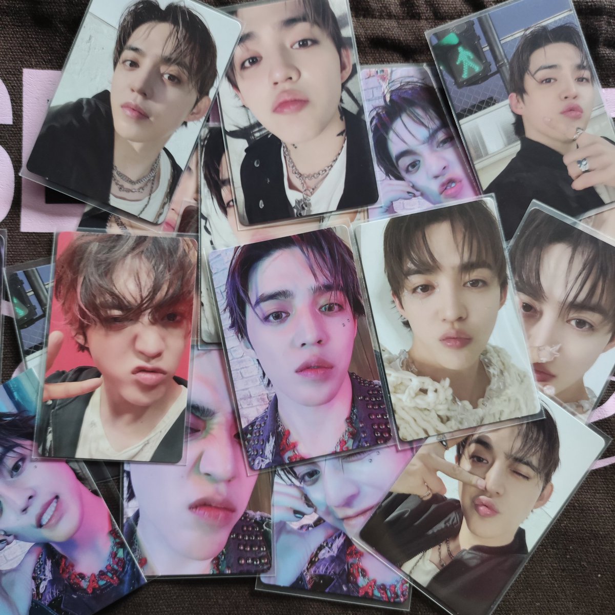 leesmrks's tweet photo. 💌 what's better than 1 scoups?
21 scoups!

— just had the time to unbox the parcel. tysm @cherrysbin for securing these *⁠.⁠｡⁠*⁠♡

#binudolz https://t.co/lBF2Auo6Lu