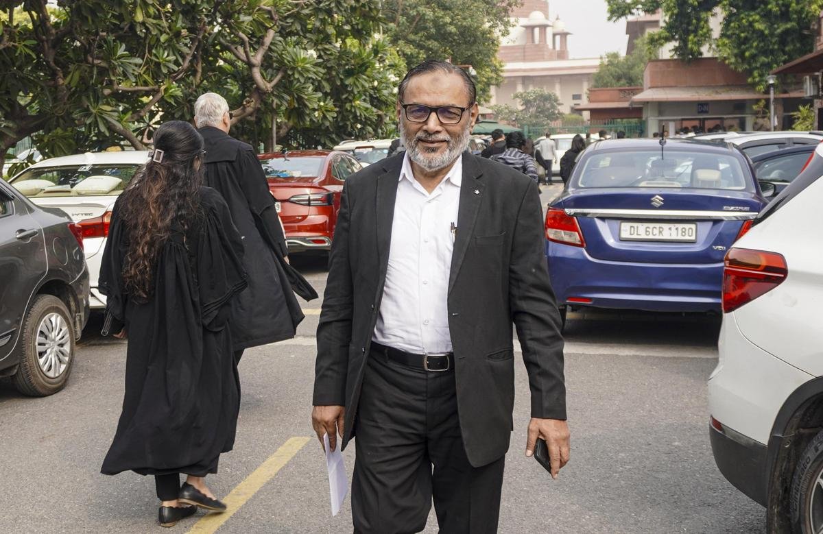 the_hindu's tweet photo. Activists #UmarKhalid, #GulfishaFatima and #SharjeelImam told the Supreme Court on Friday (October 31, 2025) that they had been in jail for over five years without any evidence to show their involvement in the February 2020 Delhi riots, and said the continued incarceration amounted to “punishment without trial”, writes @Aaratrika_11 

https://t.co/DPZ6SwxhF7