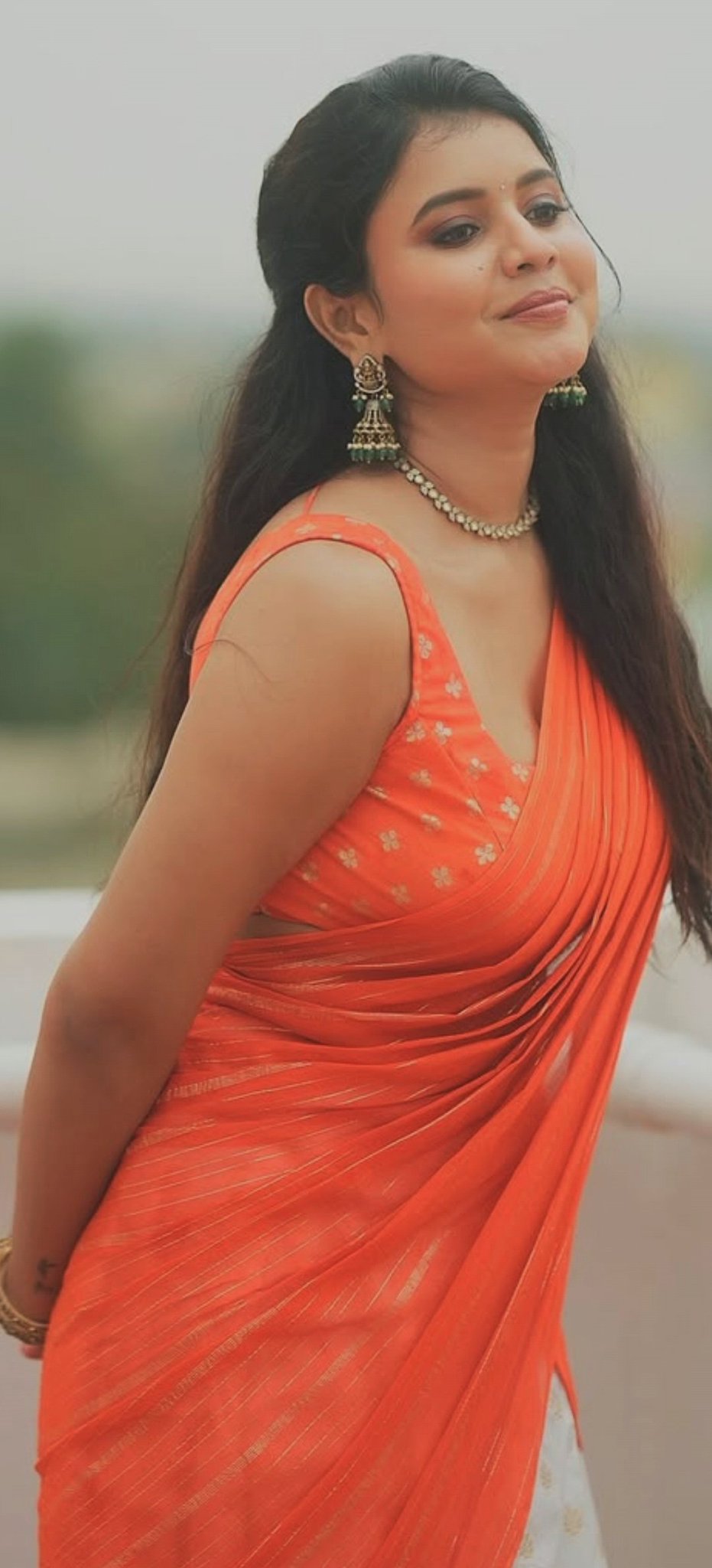 G4pnZLSbQAc3tmj?format=jpg&name=large