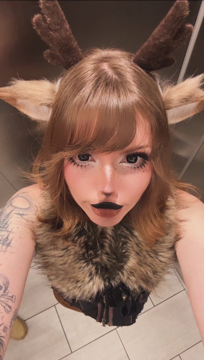 Happy Halloween! 🦌🎃