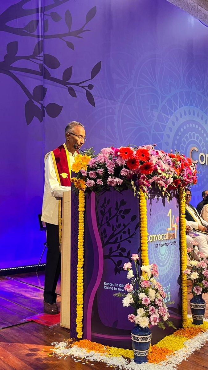 IIITDelhi's tweet image. Our Chairperson’s address at 14th Convocation beautifully wove together pride, vision, and hope; a powerful reminder that as alumni, the Class of 2025 joins a community that stands for excellence and purpose. 

#IIITDChairperson #Vision2025 #IIITDConvocation #14thConvocation…