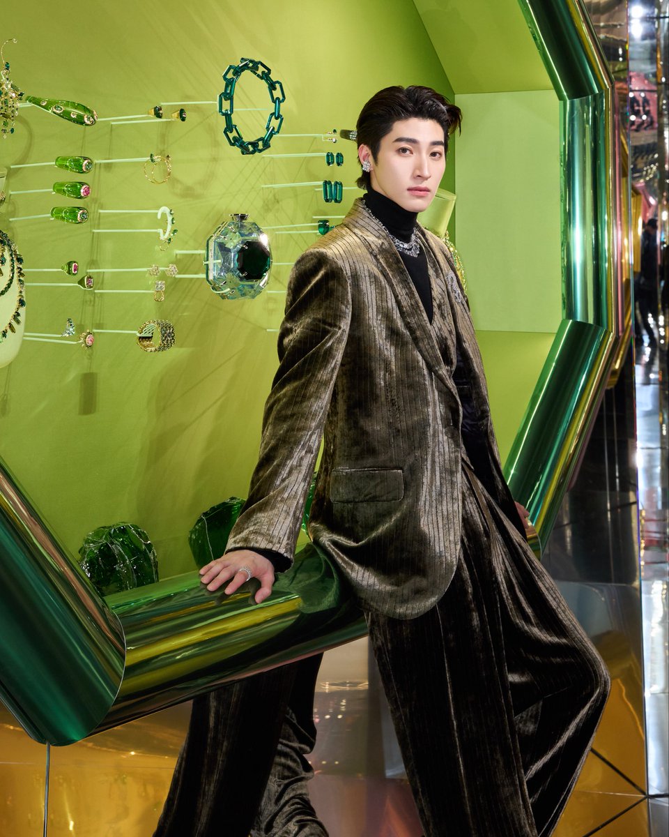 Bluepongtiwat tweet media