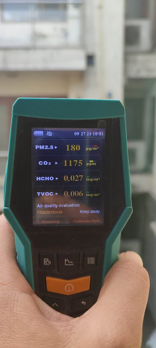 BhavreenMK's tweet image. Any manipulation of data hides real health risks and erodes trust.
So many school kids, teachers and citizens were put at risk yesterday in the name of #RunForNation.

Simply criminal! 
@Sonal_MK @GargiRawat @MnshaP