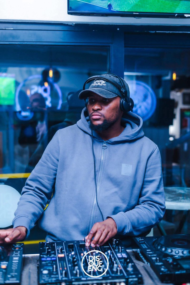 Manqoba_Ncube's tweet image. 🚂🎹👑
🚨🚨🚨SIMPLE TONE ONE MAN SHOW 🚨🚨🚨
Ereng date ya next year 2026?? 
Let’s plan together 🚧🙏