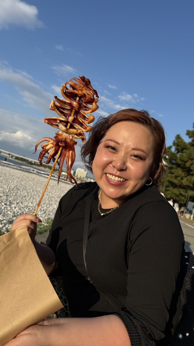 mizcoco_tw's tweet photo. ガチ札幌から来たイカ焼きがレベチ💜

#大阪芸術花火 https://t.co/tBHwAfB1a8