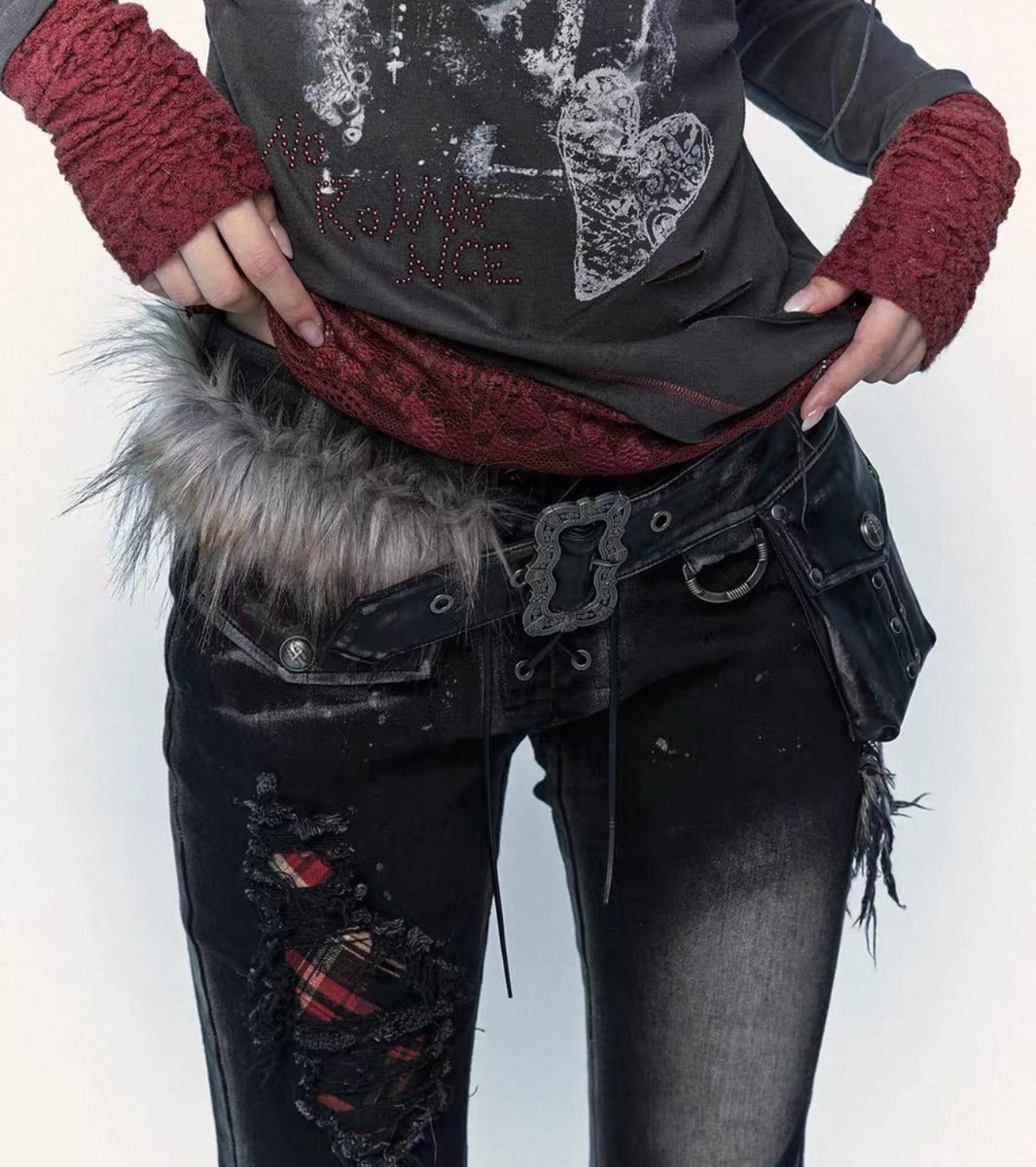 huiloenu's tweet image. 추가로 퍼자켓, 퍼후드 이런 스타일 좋아하시는분들은 타오바오 구경해보는거 추천합니다 💅

중국이 원래 퍼디자인 옷들을 많이입는만큼 진짜 잘만들어서 예쁘고 유니크한 제품들 많음...