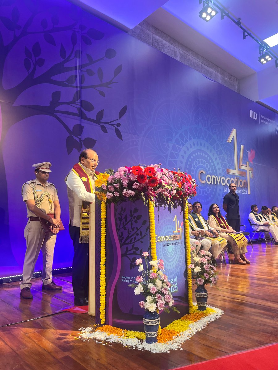 IIITDelhi's tweet image. Words of wisdom from @LtGovDelhi , Chancellor IIIT-Delhi: embracing lifelong learning, sustaining curiosity, and giving back to the IIIT-Delhi community. Congratulations once again, Class of 2025! 
#IIITD #IIITDConvocation #14thConvocation #IIITDClassof2025 #Graduates…
