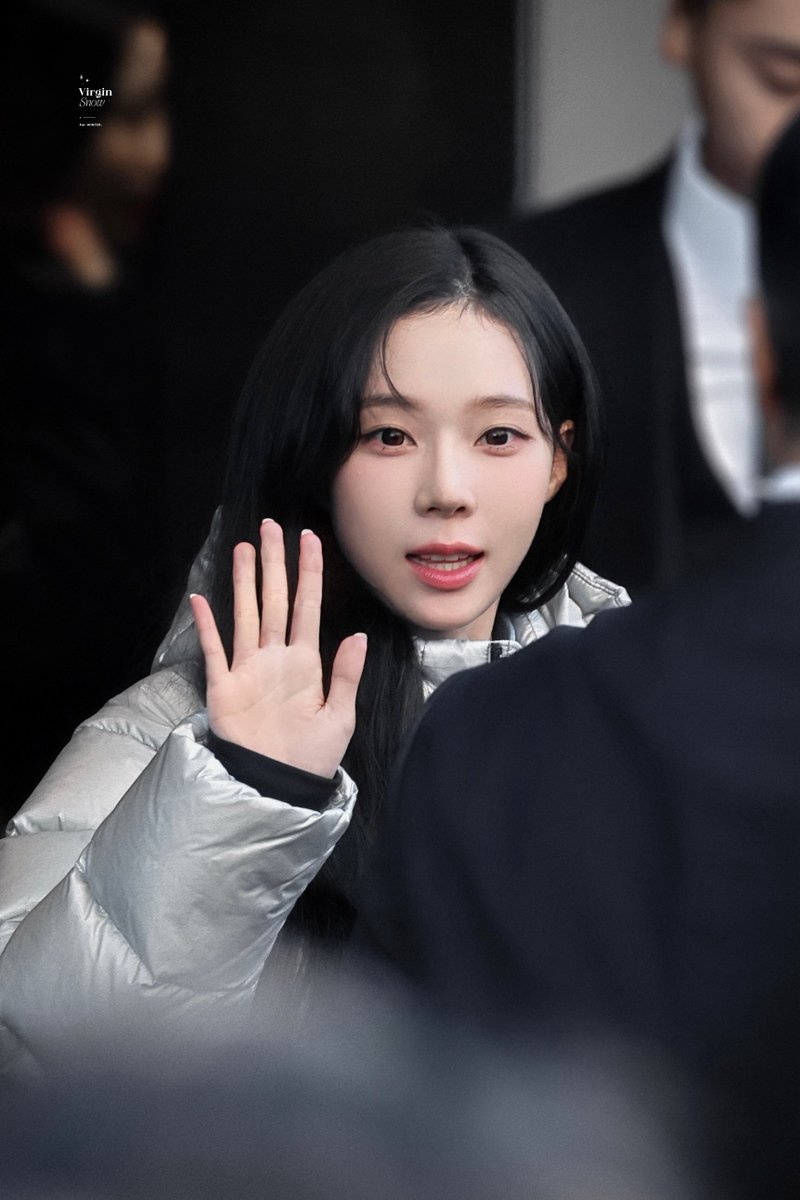 첫눈에 반했다 tweet media