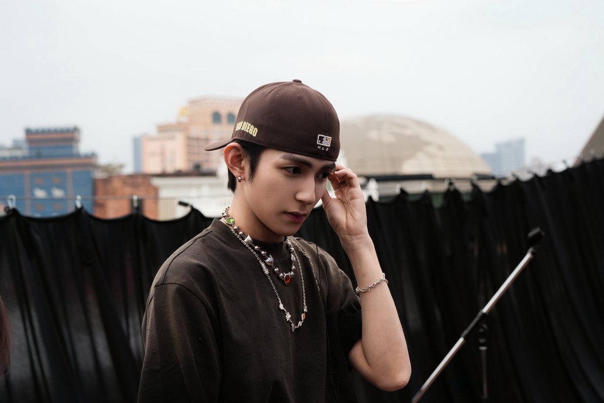 RaceBace's tweet image. Magic is also ready🪄See you on stage soon～🎃
#RaceBace #RGB_Plan #DongDong #Halloween