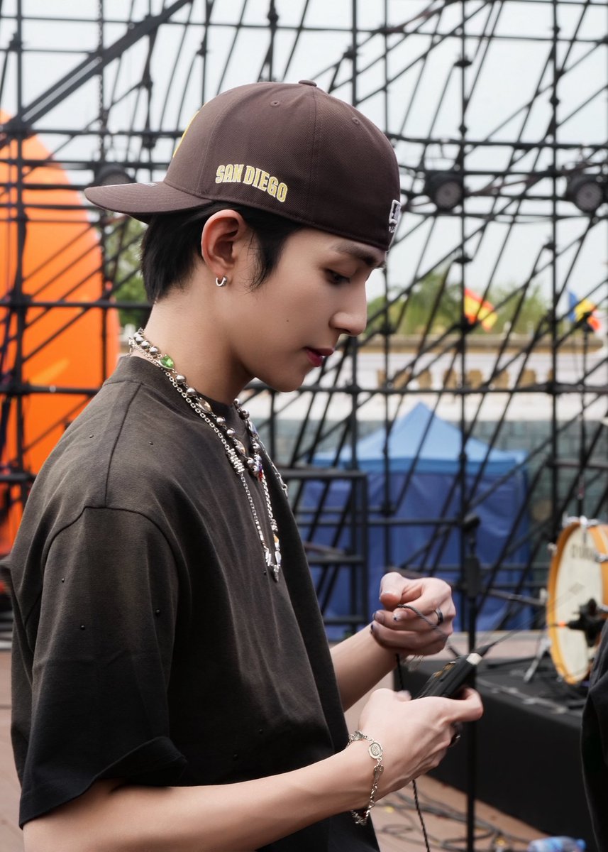 RaceBace's tweet image. Magic is also ready🪄See you on stage soon～🎃
#RaceBace #RGB_Plan #DongDong #Halloween