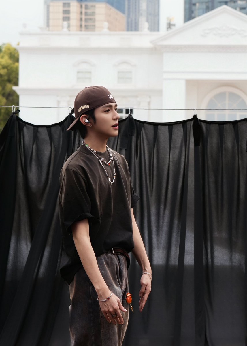 RaceBace's tweet image. Magic is also ready🪄See you on stage soon～🎃
#RaceBace #RGB_Plan #DongDong #Halloween