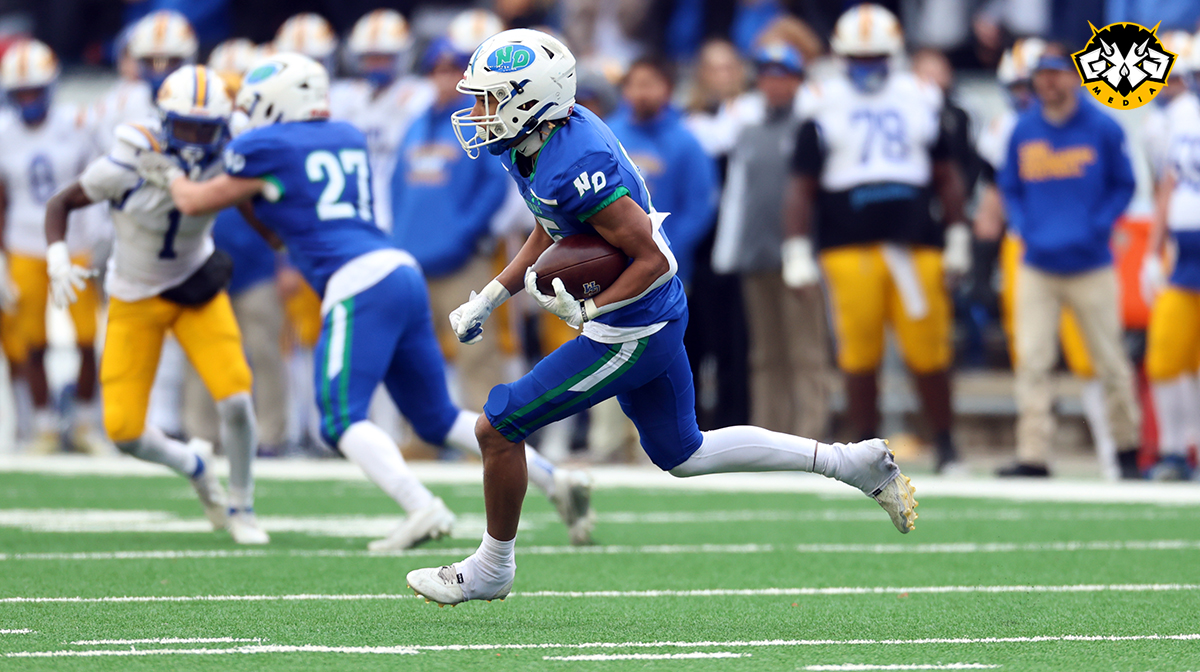 Notre Dame's Kingston Allen posts 504 rushing yards (7 TD, 44 carries) a week after going for 477 yards. That's 981 rushing yards in the last two games for Allen. #wisfb