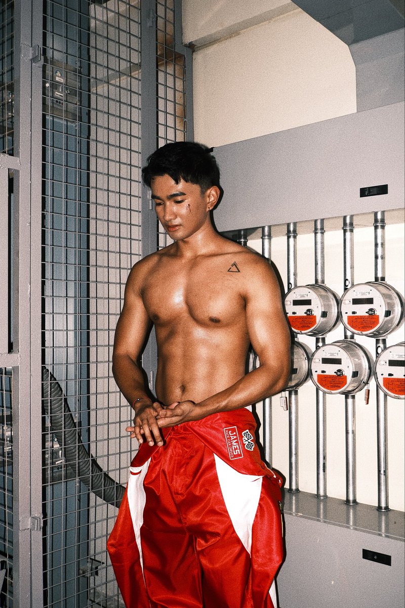 james_vldpns's tweet image. Halloween 2025