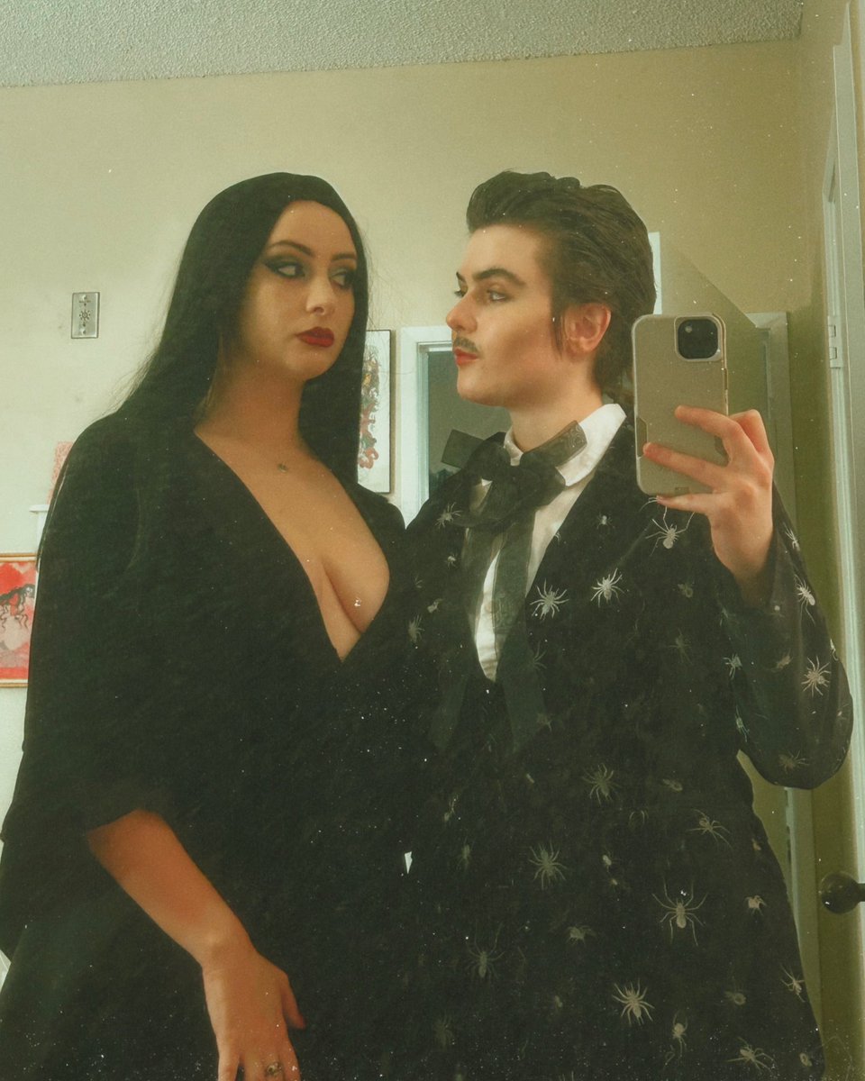 Zelda 🍸 tweet media