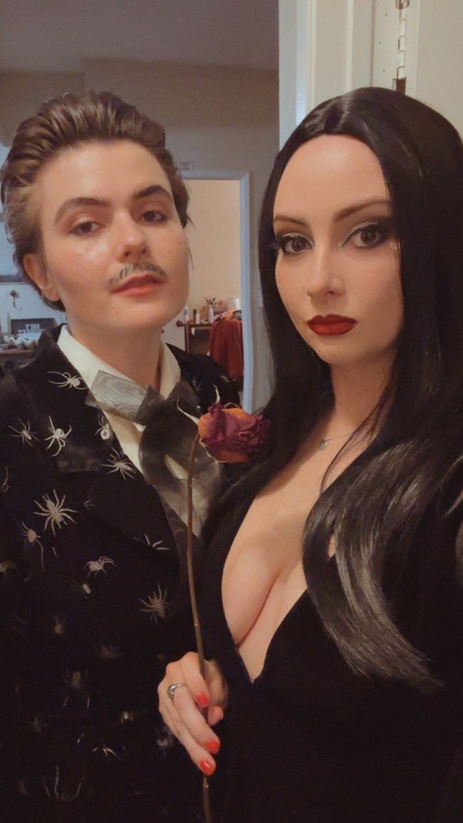 Zelda 🍸 tweet media