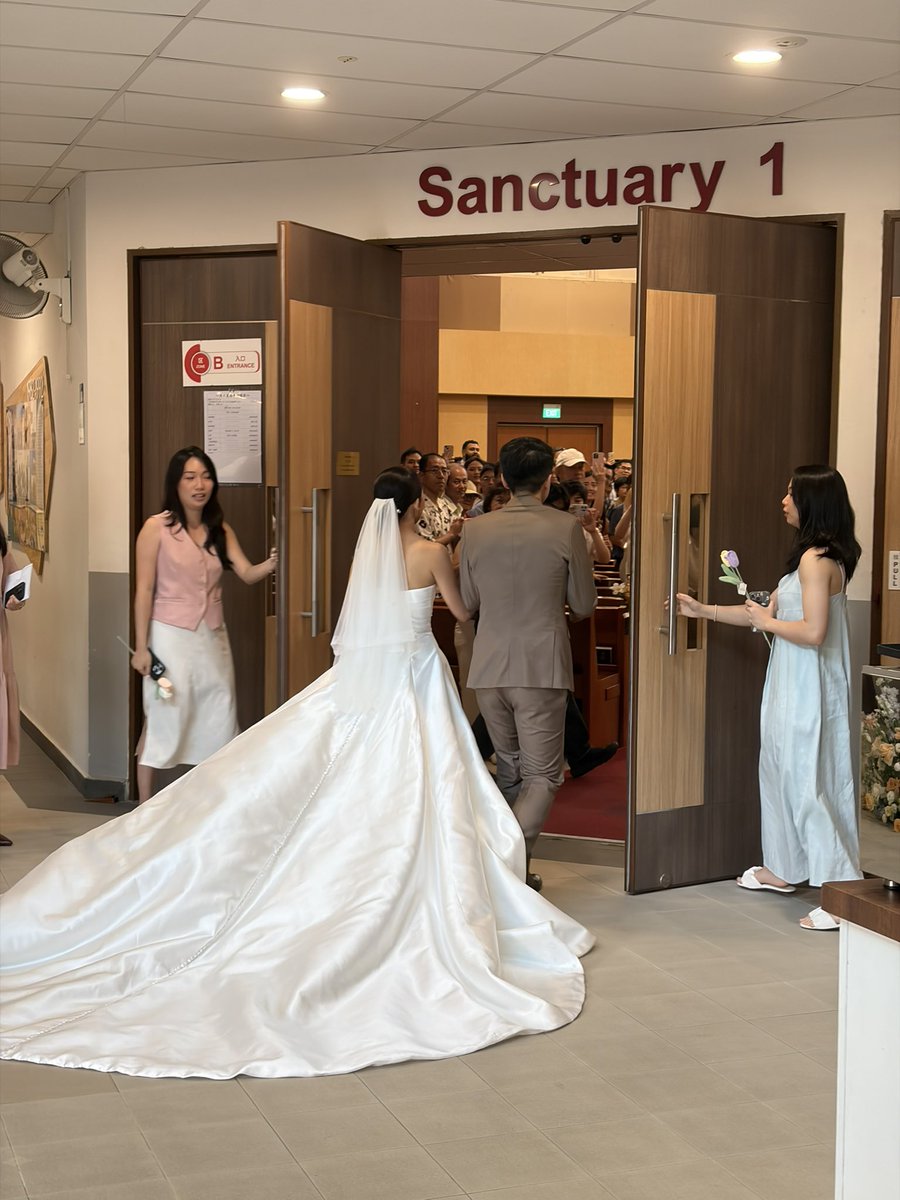 Backspace_EX's tweet image. From meeting @FomSports7 at @TheSandboxSEA &amp;amp; @Moca_Network events 2 years ago… to celebrating his wedding today 💒
My first Web3 friend Church wedding ever! Congrats to the lovely couple 🥂❤️