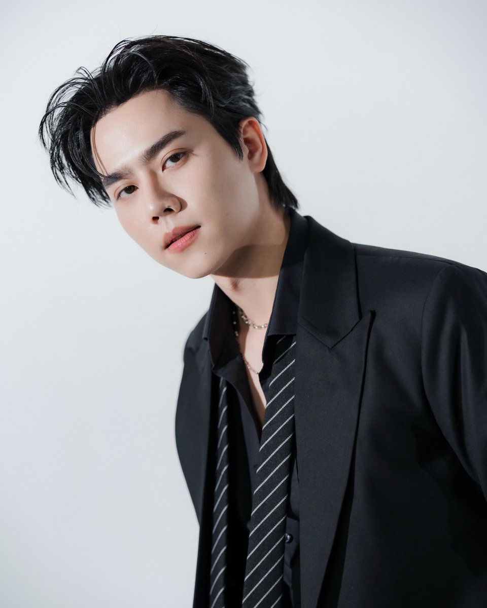 NeptuneInSkyTH's tweet image. Sunny Wannarat Wattadalimma @sunnywnrt 
💫🌌 Actor &apos;Neptune in the Sky&apos;
.
#sunnywnrt
#ดวงดาวในเวหาเดอะซีรีส์  
#neptuneintheskytheseries 
#TripleTrioStudio
#YJJinHaiCorporation