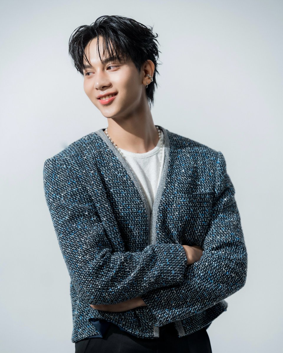 NeptuneInSkyTH's tweet image. Win Witsanu Boomnark
💫🌌 Actor &apos;Neptune in the Sky&apos;
.
#WinWitsanu
#ดวงดาวในเวหาเดอะซีรีส์  
#neptuneintheskytheseries 
#TripleTrioStudio
#YJJinHaiCorporation