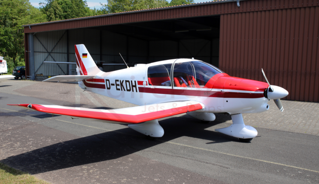 Kaircraft's tweet image. For Sale: 1984 Robin DR400/140B Dauphin ✈️
Popular French light aircraft with 2,055 hours TT.
contact info@k-aircraft.de or visit:  
🔗 zurl.co/IAmKg

#RobinDR400 #AircraftForSale #Aviation #kaircraft #aircraft #generalaviation #avgeek #privateaviation #flightmarket
