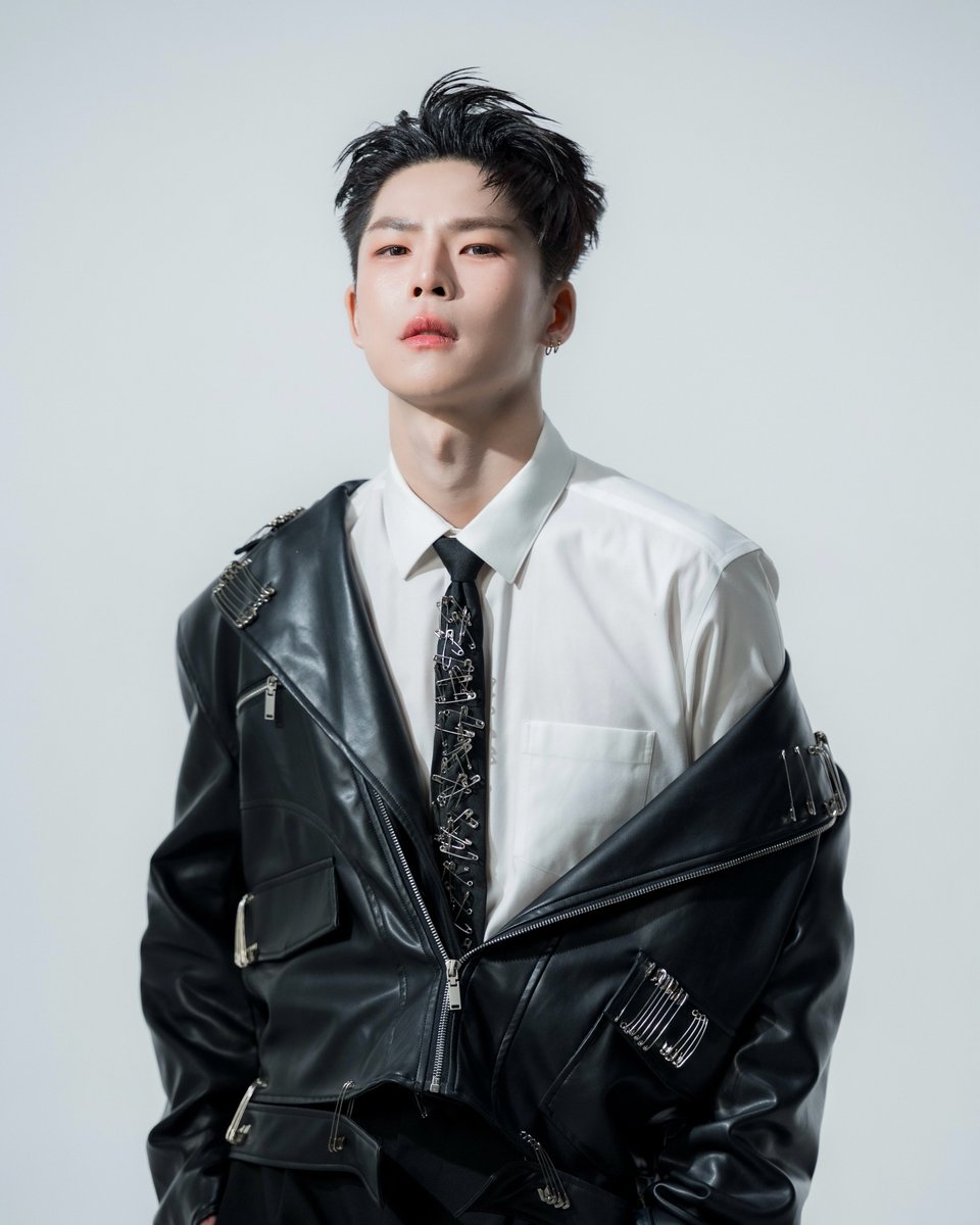 NeptuneInSkyTH's tweet image. Gameplay Garnpaphon Laolerkiat @GameplayRabbit 
💫🌌 Actor &apos;Neptune in the Sky&apos;
.
#GameplayRB
#ดวงดาวในเวหาเดอะซีรีส์  
#neptuneintheskytheseries 
#TripleTrioStudio
#YJJinHaiCorporation