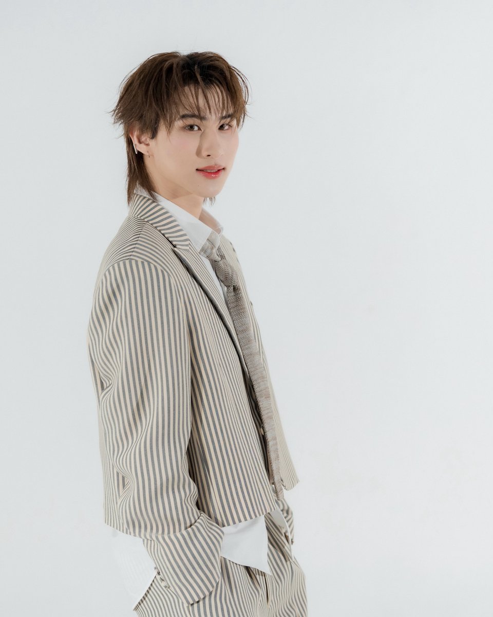 NeptuneInSkyTH's tweet image. Earth Kantachote Siriaouychai @earthksss 
💫🌌 Actor &apos;Neptune in the Sky&apos;
.
#earthkss
#ดวงดาวในเวหาเดอะซีรีส์  
#neptuneintheskytheseries 
#TripleTrioStudio
#YJJinHaiCorporation