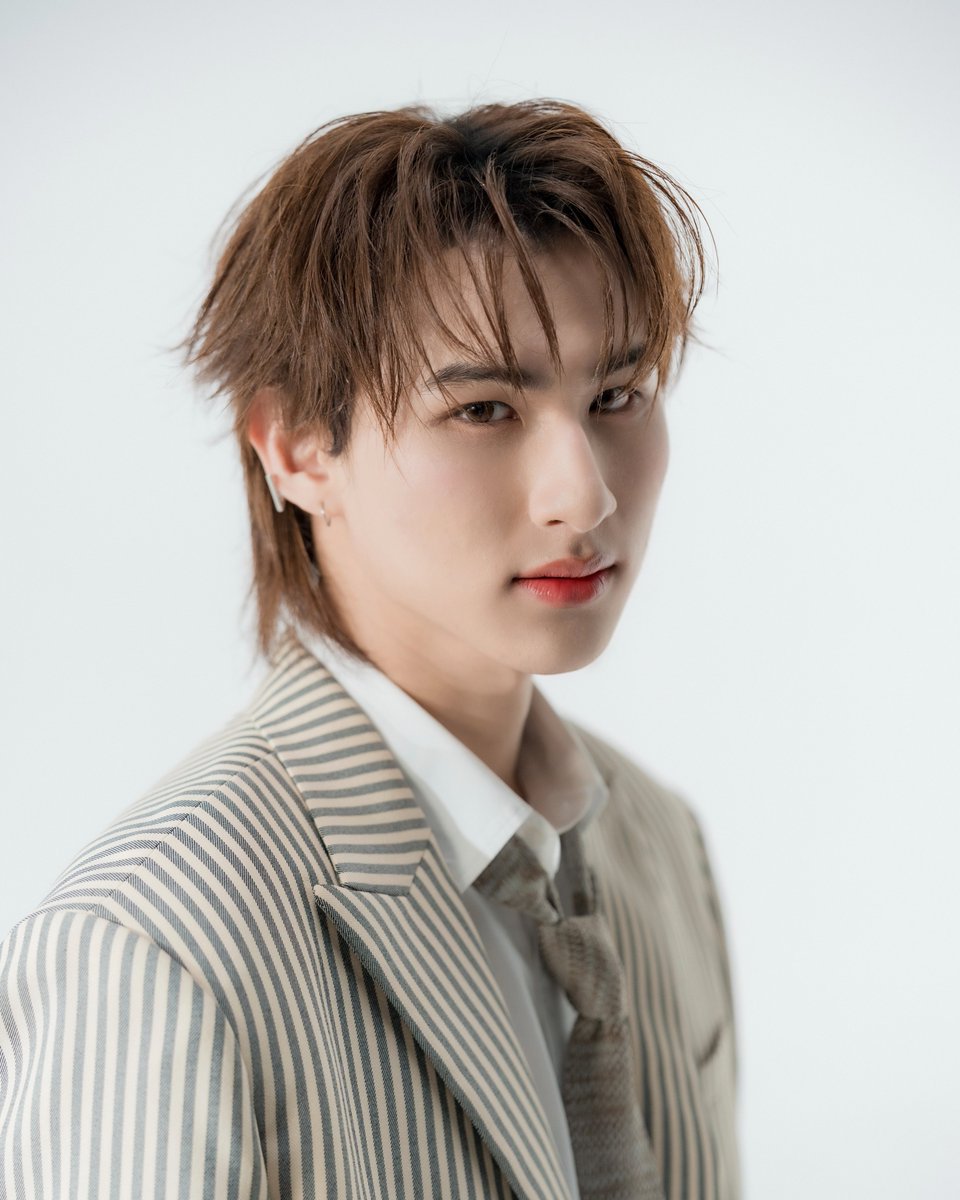 NeptuneInSkyTH's tweet image. Earth Kantachote Siriaouychai @earthksss 
💫🌌 Actor &apos;Neptune in the Sky&apos;
.
#earthkss
#ดวงดาวในเวหาเดอะซีรีส์  
#neptuneintheskytheseries 
#TripleTrioStudio
#YJJinHaiCorporation