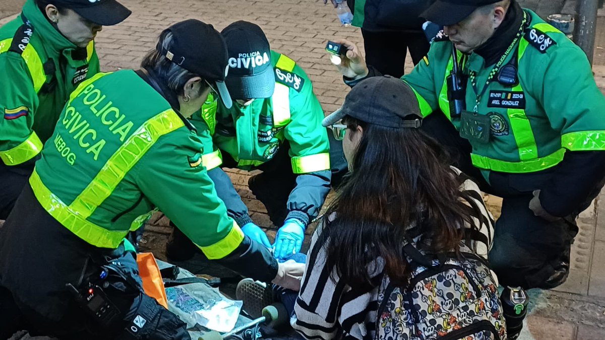 PCMMEBOGOFICIAL's tweet image. En #Chapinero acompañamos el #DíaDulce2025 🍬 brindando apoyo y orientación a la comunidad. Servir también es cuidar. 💚
#PCM #MEBOG #DiaDeLosNiños #Chapinero