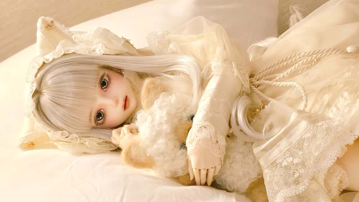 これは遠征初日の夜に一人でテンション上がって撮りまくったお嬢様
#mimiel_doll
#psycho_lab
#myoudoll
#うちのこかわいい