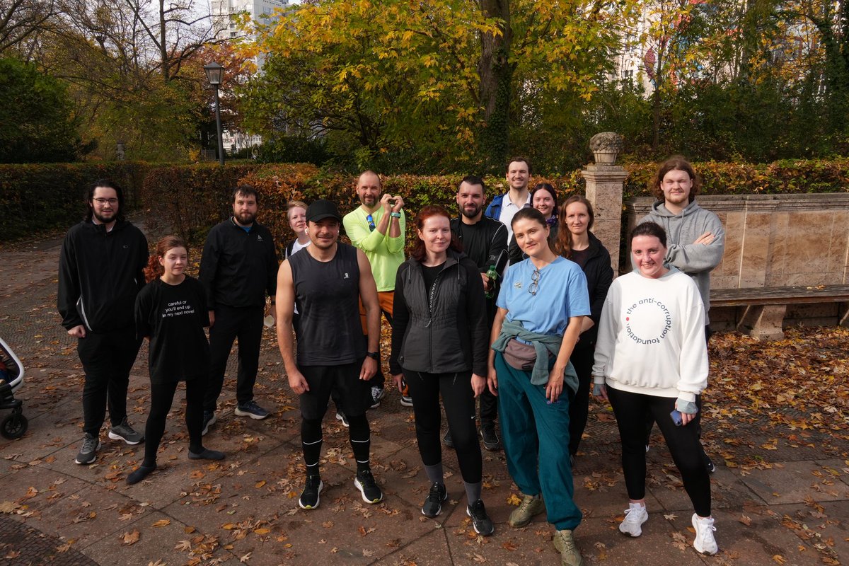 Берлин. Отлично пробежали и пообщались! И собрали на помощь политзаключенным. 
Помогите и вы june12.io