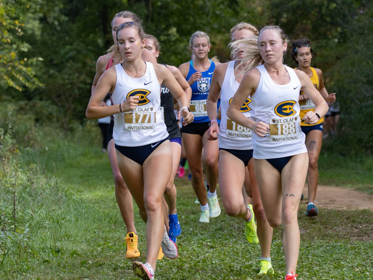 Championship season has arrived! Blugolds compete at the WI Intercollegiate Athletic Conference (WIAC) CC Championships today. Men’s 8K at Noon &amp; Women’s 6K at 1 pm. Live results: live.pttiming.com/xc-ptt.html?mi… #uweauclaire #crosscountry #rollgolds