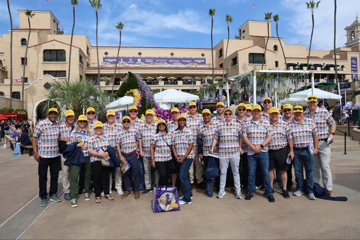 Team ONE STRIPE <a href="/BreedersCup/">Breeders' Cup</a> 
#FutureStarsFriday #BC25