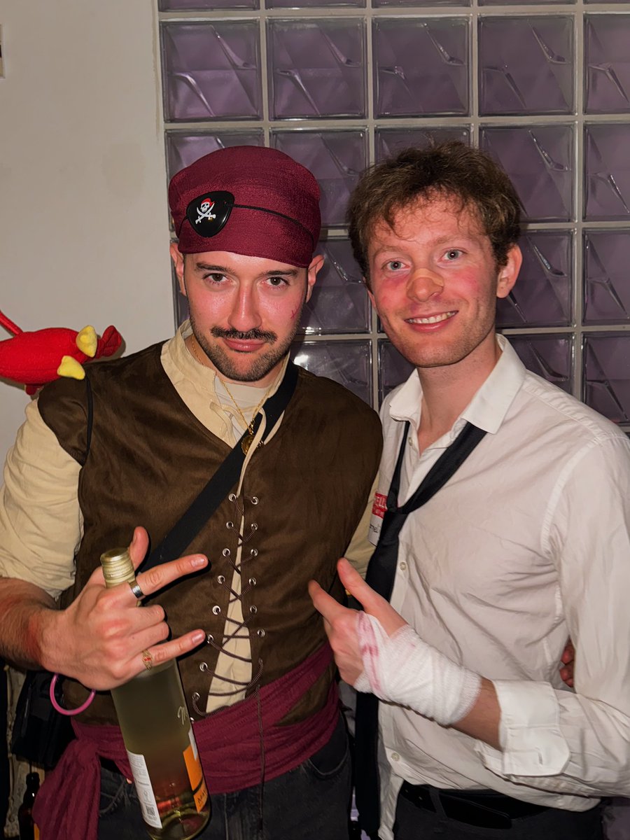 mein freund <a href="/DompraDE/">Dompra</a> und ich