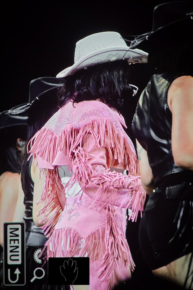 251101 프리뷰

' 핑크공주야,,🍻🦘🇦🇺 '

#TWICE #트와이스 #トゥワイス #정연 #JEONGYEON #ジョンヨン