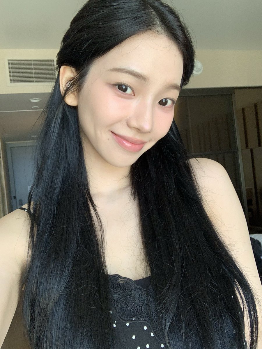 hourly karina (@hourlykrn) on Twitter photo 