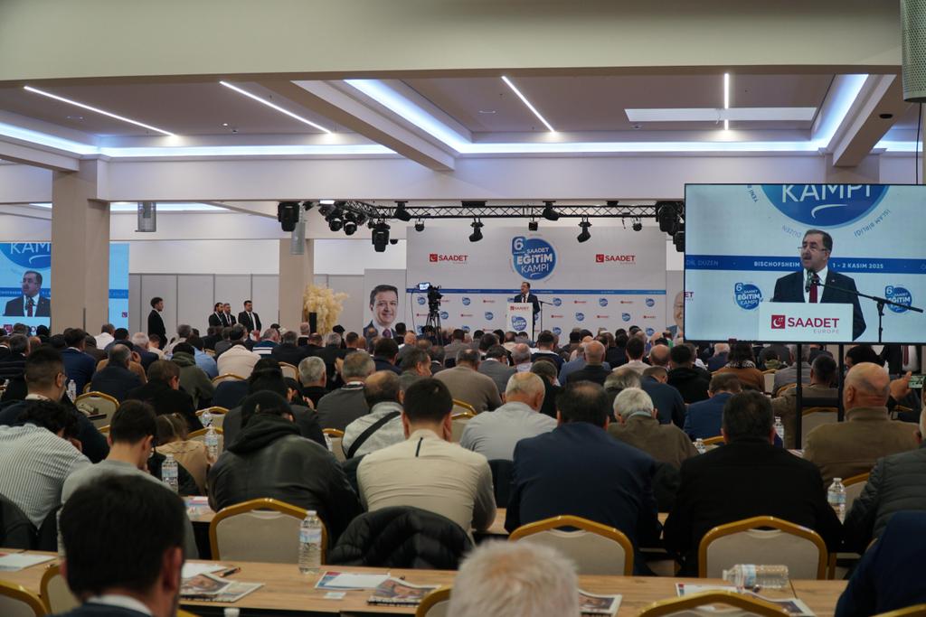 Genişletilmiş Saadet Eğitim Kampı
01.11.2025 • Bischofsheim

Avrupa Başkanımız Samet Sami Temel Avrupa'daki çalışmalarının önemine değinerek, yurtdışındaki teşkilatlarımızın birlik, dayanışma ve milli şuurun güçlü temsilcileri olduğunu vurguladı. Avrupa’daki faaliyetlerin hem