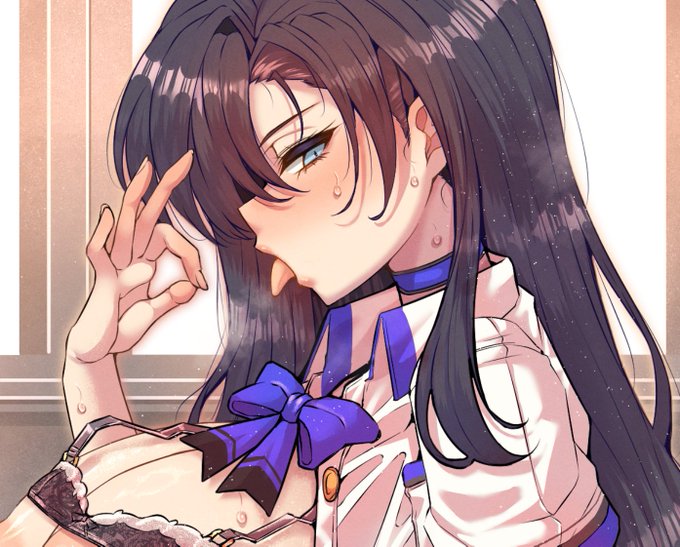 誘うような舌出しフェラ素振りいいですよね。 