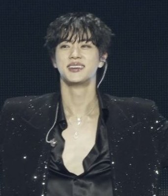 BANGT4NBEST's tweet image. —OFICIALMENTE #JIN TERMINÓ SU TOUR EN SOLITARIO Y ESTAMOS MUY ORGULLOSAS DE ÉL, ASI QUE DA RT Y COMENTA LOS DÍAS 🐹💗‼️

+ THANK YOU JIN
WE LOVE YOU JIN
PROUD OF YOU JIN
#RUNSEOKJIN_epTOUR_ENCORE
#Jin_TOUR_ENCORE
#RUNSEOKJIN_epTOUR