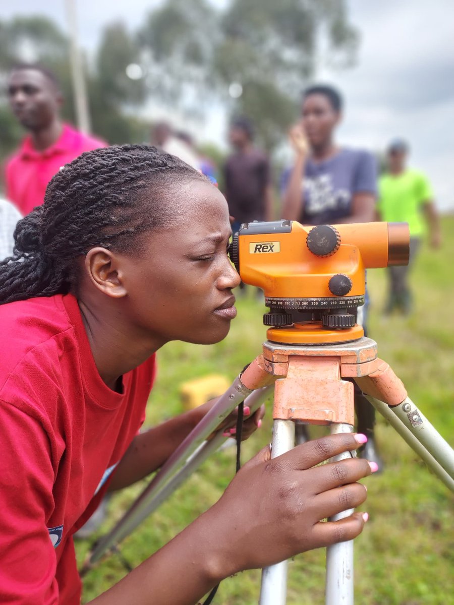 __Trichia__'s tweet image. Today, I had the amazing opportunity to join the @RwandaCSSA Club field activity, where we explored the practical use of Dump Levels and GPS in modern agriculture. 

It was an eye-opening experience to understand how these tools help in land leveling, mapping, and precision…