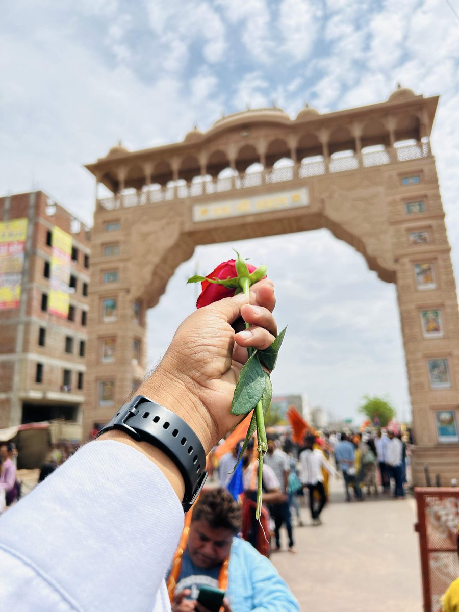 श्री खाटू श्याम जी के जन्मोत्सव की हार्दिक बधाई व  शुभकामनाएं। 
खाटू श्याम बाबा आप सभी के जीवन में सुख-समृद्धि एवं खुशहाली प्रदान करें।
#KhatuShyamJi #जय_श्री_श्याम