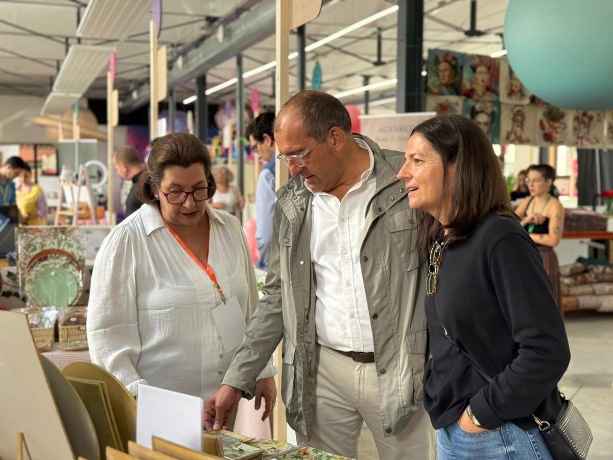 ✨ Disfrutam de sa tercera fira!
Amb la Fira d’època, Creativissim i Ratamarket 🎨🛍️
Bon ambient, artesania, música i molt de flow local 💛
Veniu a viure-la — no vos la podeu perdre!

#Fira #Creativissim #Ratamarket #FiraDEpoca #Mallorca #BonAmbient