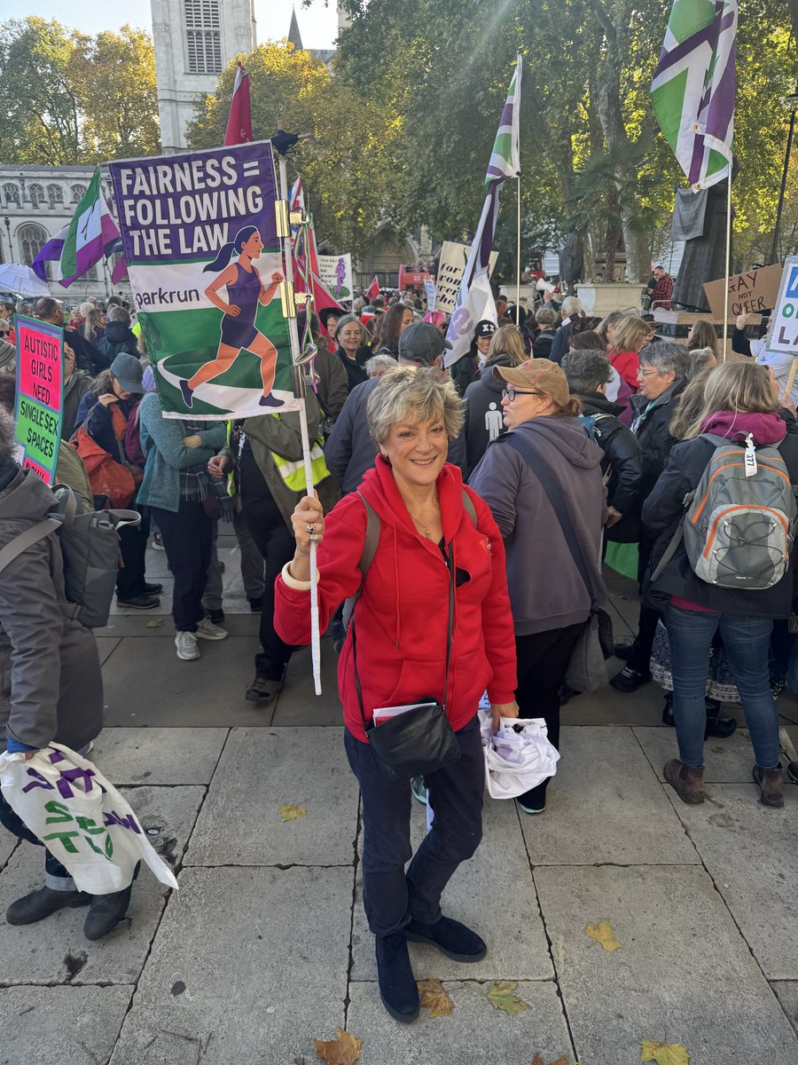 "It's really simple, when any man can say he's a women there are no such thing as women rights" - Jo B 

#199DaysLaterMarch #199DaysLater 

#SingleSexIsTheLaw