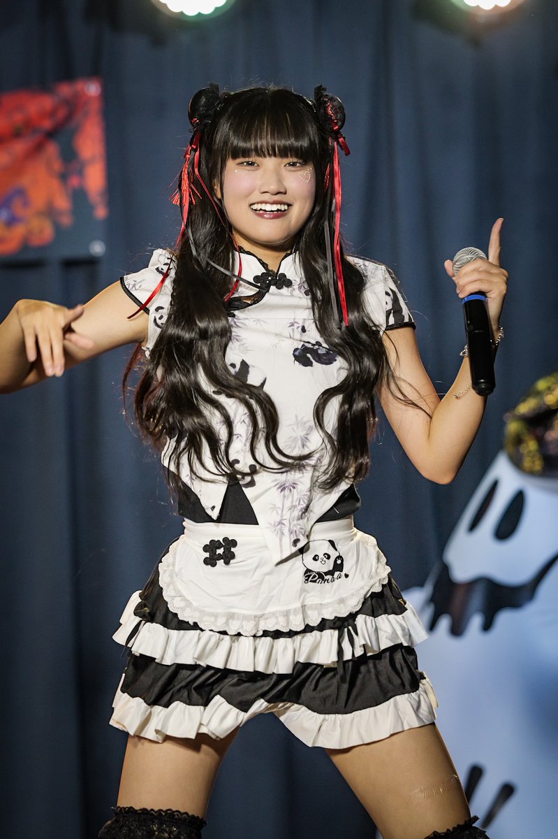 owataul's tweet image. #イロハサクラ 
#TwinkleTroupe 
#LeSiana 
#来栖璃音 
#脳内りおん色 

2025.10.31  A-kukan