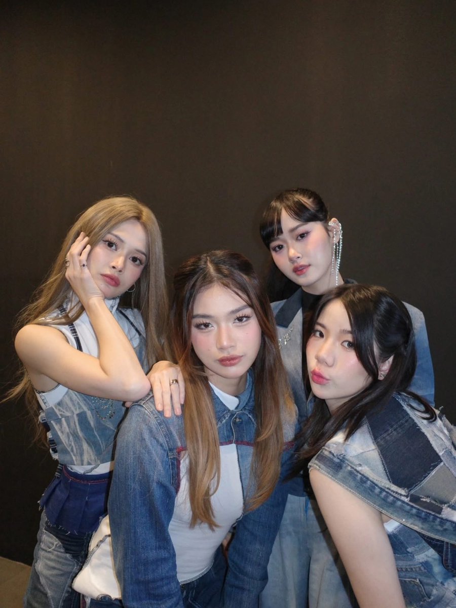 Quadlips PH Fan Page💋🍀 tweet media