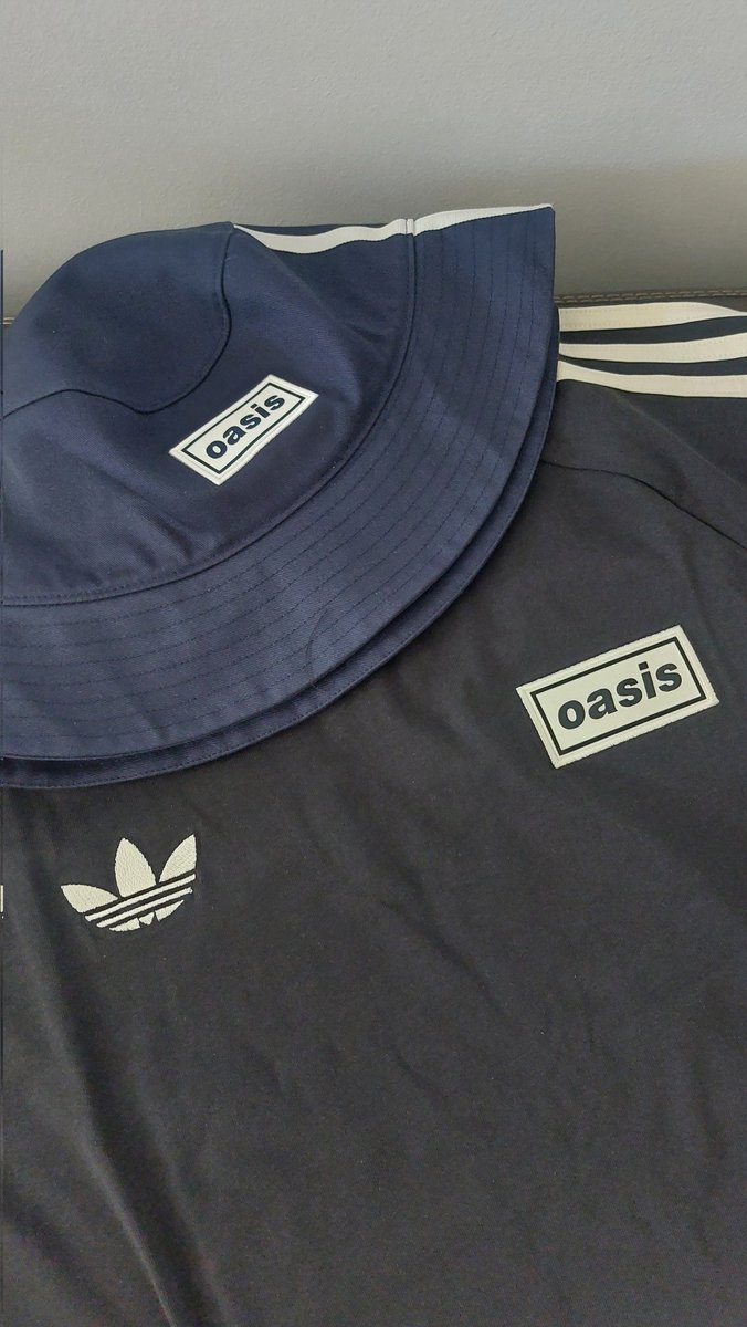 adidas x Oasis Live '25 #buenosaires  
tinyurl.com/pes476m2