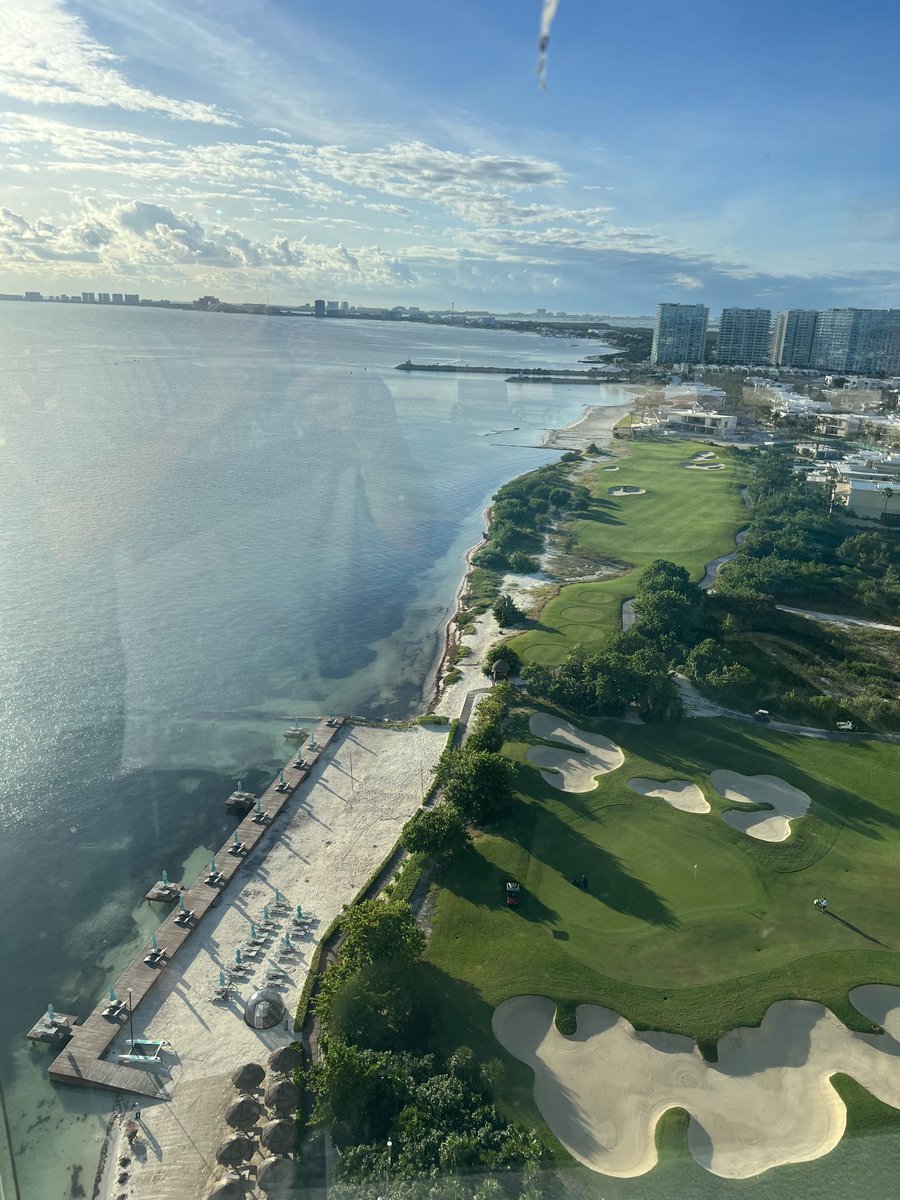 Beautiful morning in Cancun. Win the day