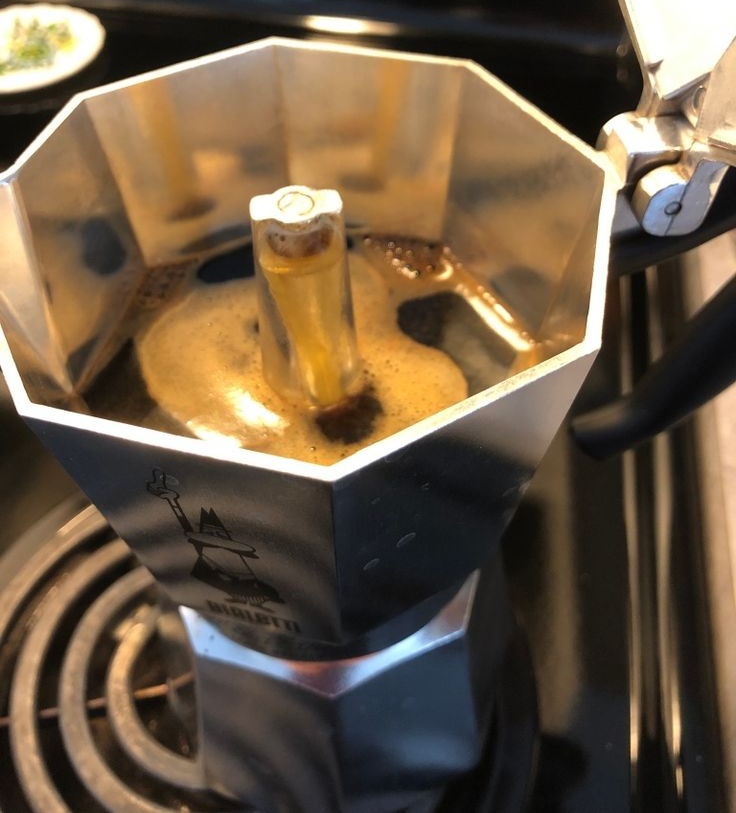 Buenos días! ☕🍁🍂
#Sábado Noviembre… nuevo mes, nuevas oportunidades y el mismo café que nunca falla🧡
Brindemos por un comienzo lleno de energía y cosas bonitas 🍁💫

#CoffeeLovers #cafe #SiguemeYTeSigo