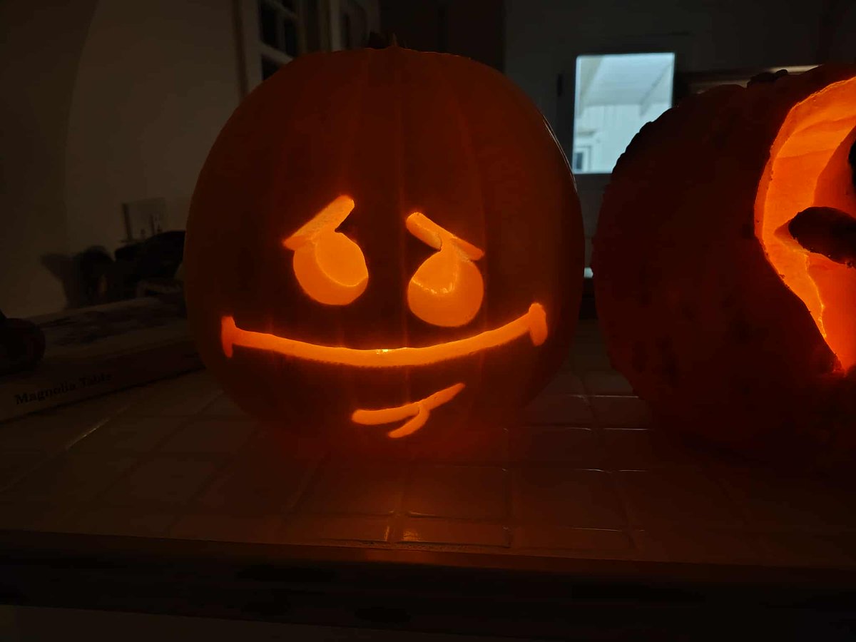 Devine Laurent tweet media